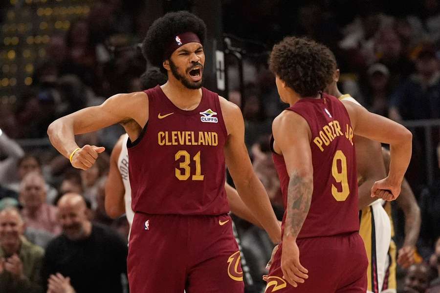 Jarrett Allen et Craig Porter Jr. cette nuit.