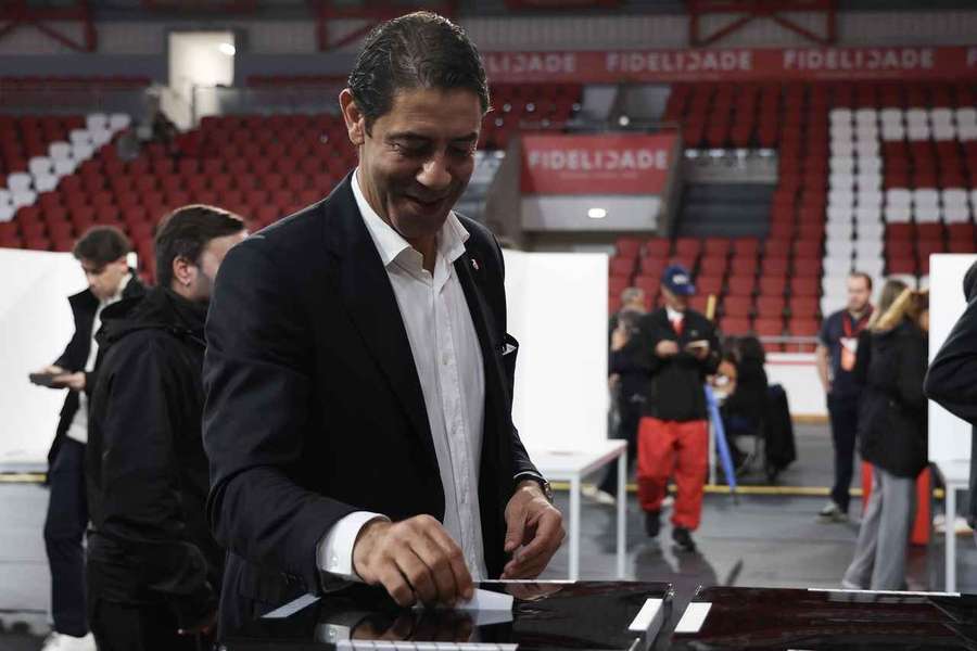 Rui Costa segue destacado para conseguir novo mandato Rui Costa segue destacado para conseguir novo mandato