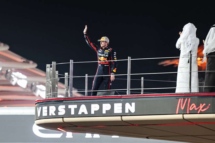 Verstappen vyhrál poslední závod sezony. Verstappen vyhrál poslední závod sezony.