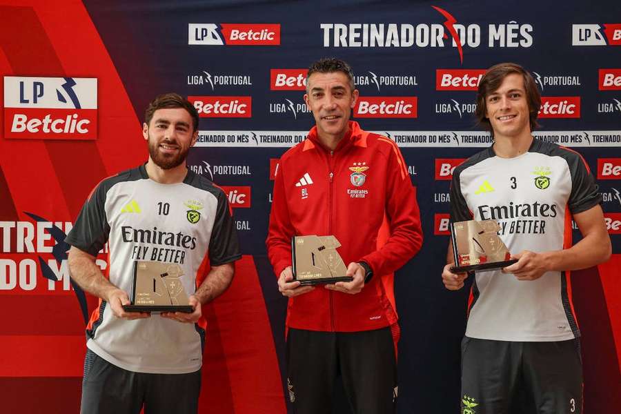 Kokçu, Bruno Lage e Carreras com os respetivos prémios
