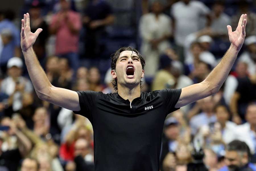 Taylor Fritz vai defrontar Sinner na final