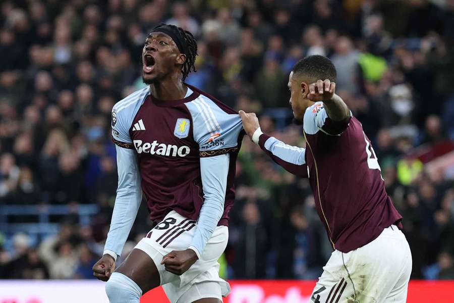 Villa boss Emery draws Abraham positive for Leeds draw Villa boss Emery draws Abraham positive for Leeds draw