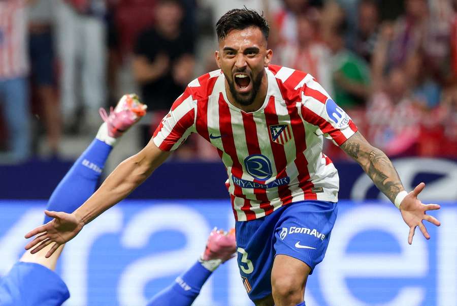 Nico González celebra con ganas su primer gol con el Atlético de Madrid