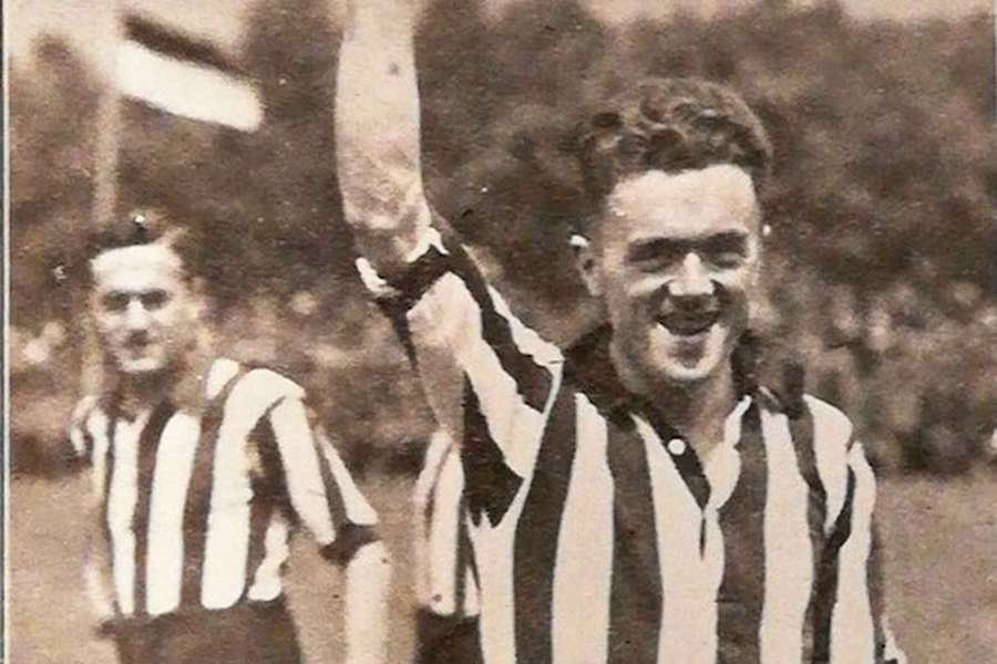 Ad van Eerd was the captain of the first PSV team to win the title in 1929