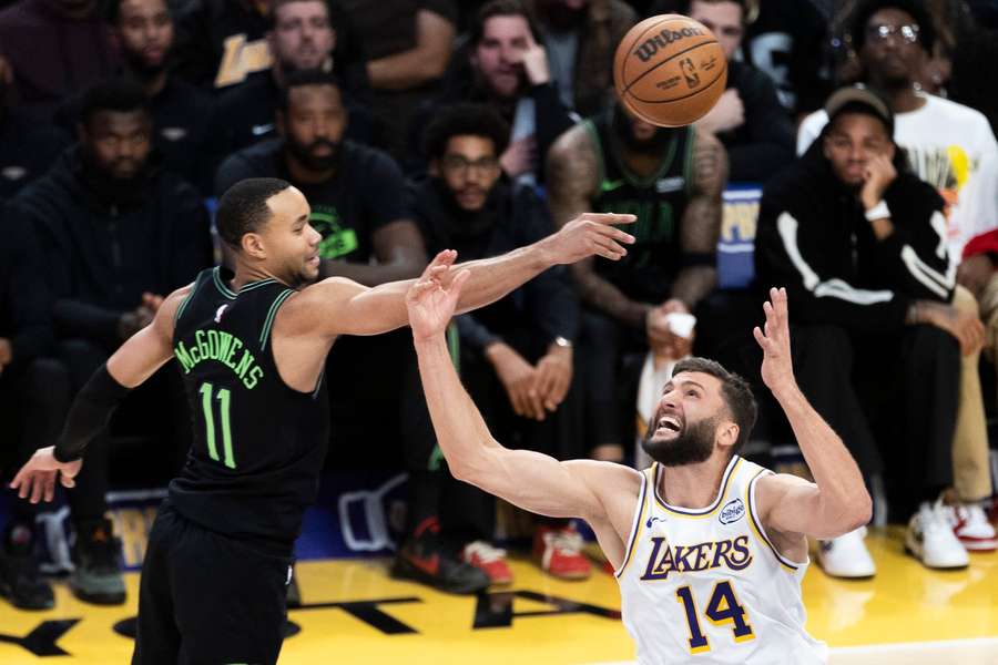 Maxi Klebers Spielzeit gegen die Pelicans war begrenzt und für LeBron ein Moment zum Wegschauen.