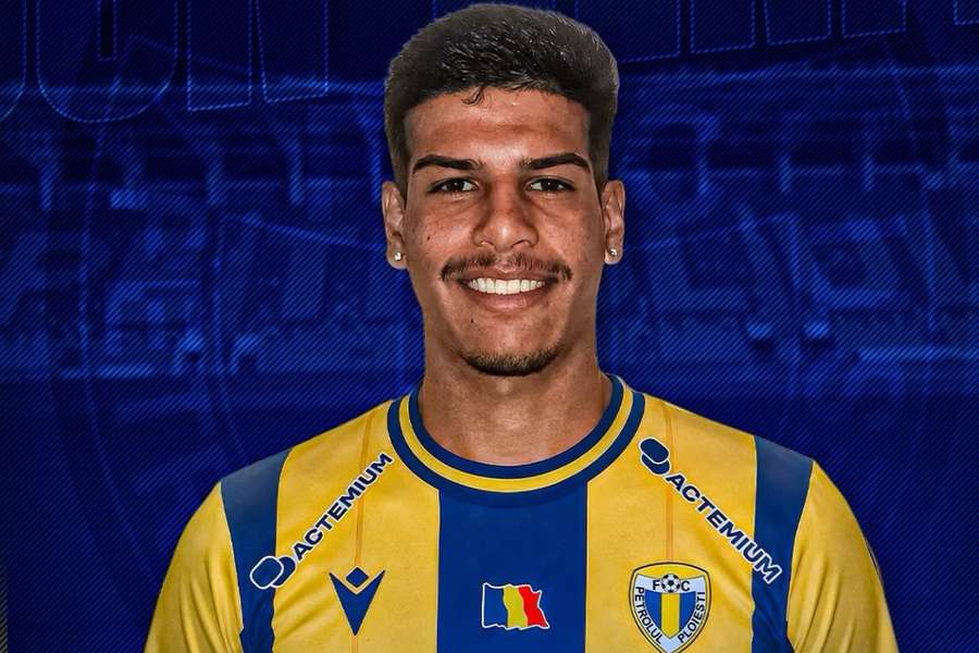 Lucho Vega Lucho Vega