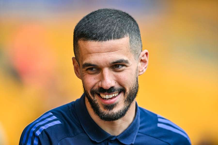 Conor Coady assinou pelo Wrexham