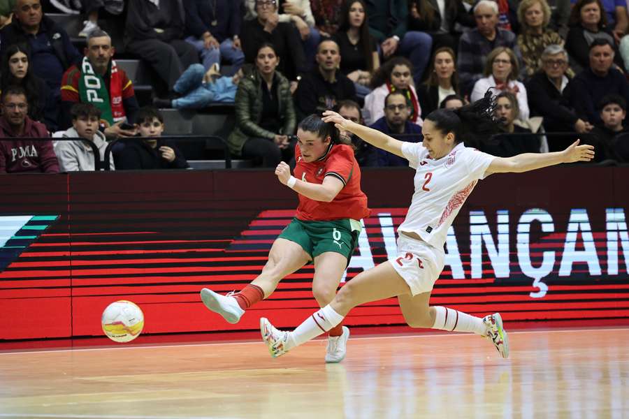 Portugal defronta a Espanha