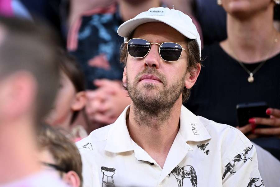 Sebastian Vettel na trybunach meczu Niemcy – Polska podczas Euro 2025 kobiet
