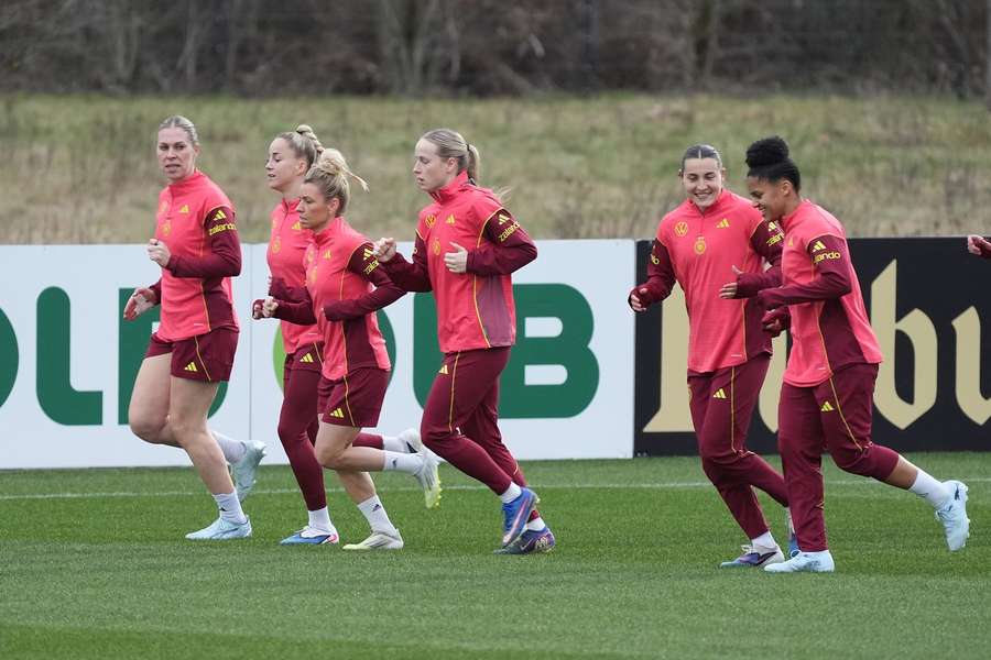 Die DFB-Frauen beim Training in Frankfurt.