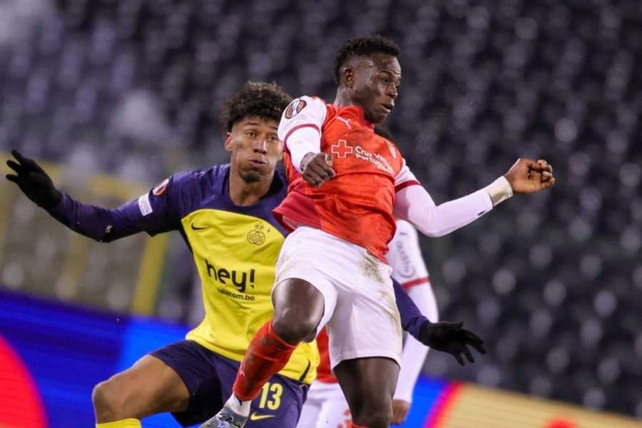 Bruma foi expulso no final do jogo com o Saint-Gilloise
