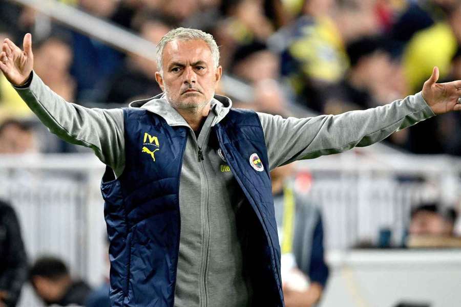 José Mourinho, antrenor Fenerbahce