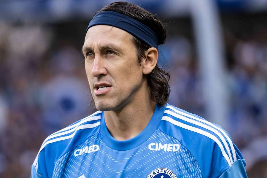 O goleiro se machucou na partida contra o Flamengo