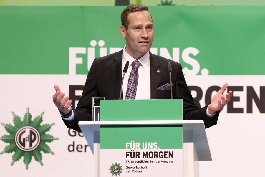 GdP-Bundesvorsitzender Jochen Kopelke kritisiert DFL und Vereine scharf