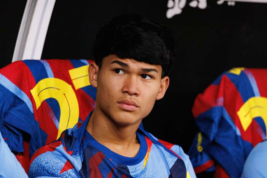 Paris s'offre Dro Fernandez. Paris s'offre Dro Fernandez.