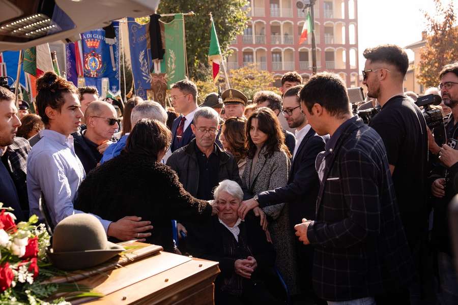 Una scena del funerale di Matilde Lorenzi