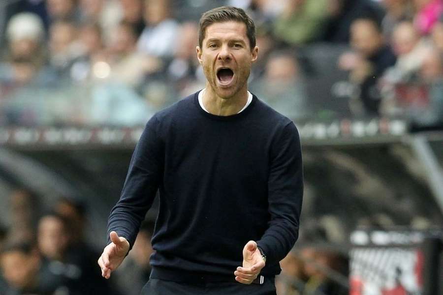 Xabi Alonso tem feito um grande trabalho no Bayer Leverkusen Xabi Alonso tem feito um grande trabalho no Bayer Leverkusen