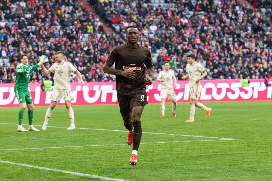 Gambia's Ceesay plays for St. Pauli Gambia's Ceesay plays for St. Pauli